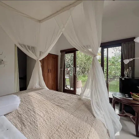Gayatri Hotel Ubud  Exterior photo