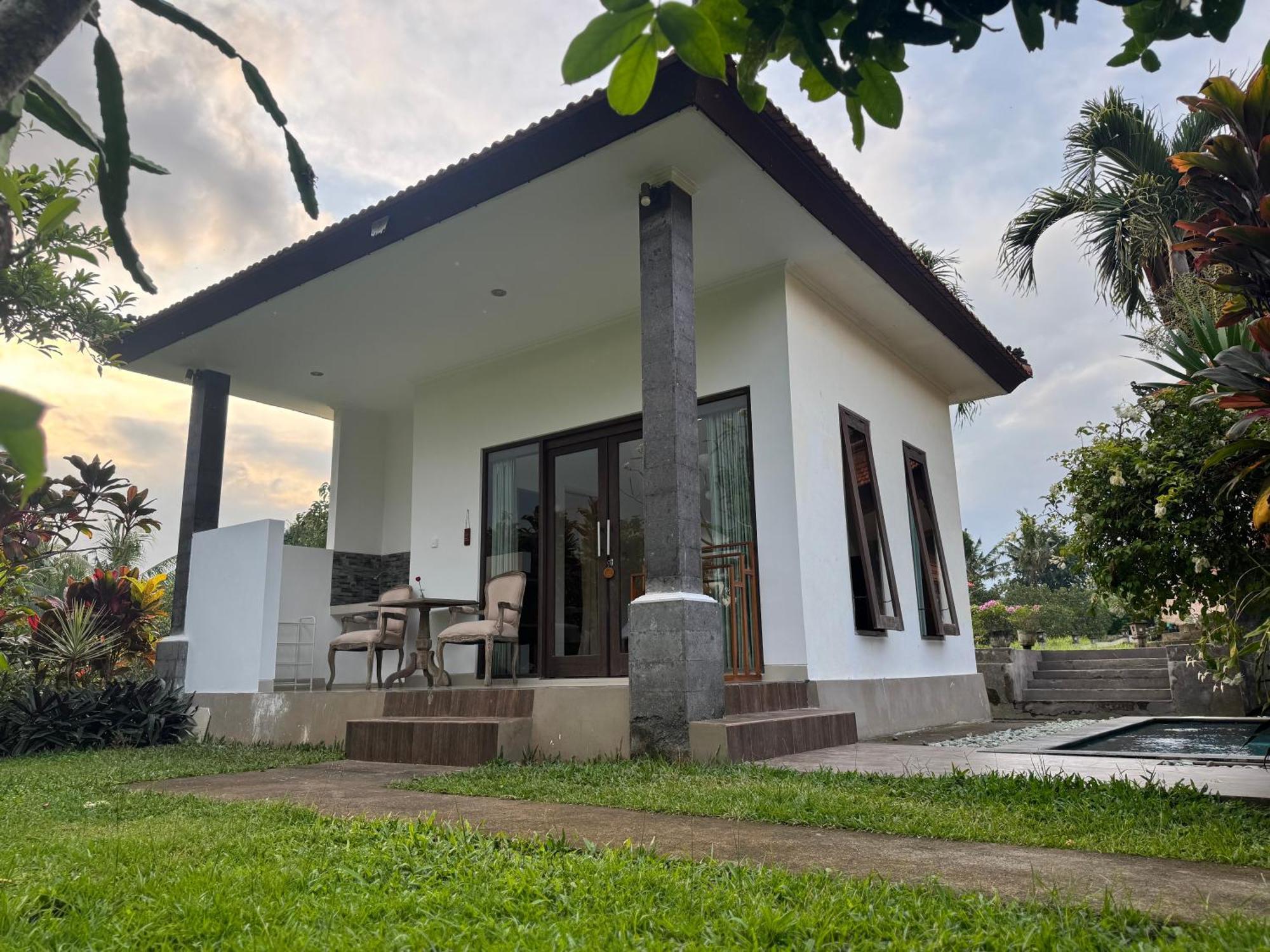 Gayatri Hotel 3*
